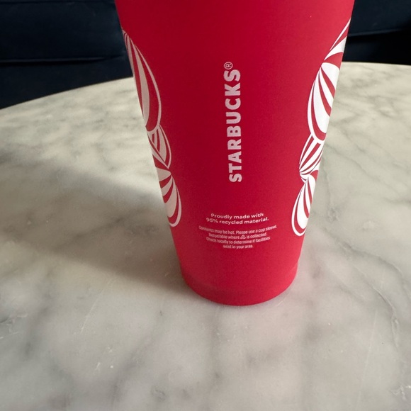 Starbucks 2024 Christmas Reusable Plastic Grande Cup - Picture 5 of 7